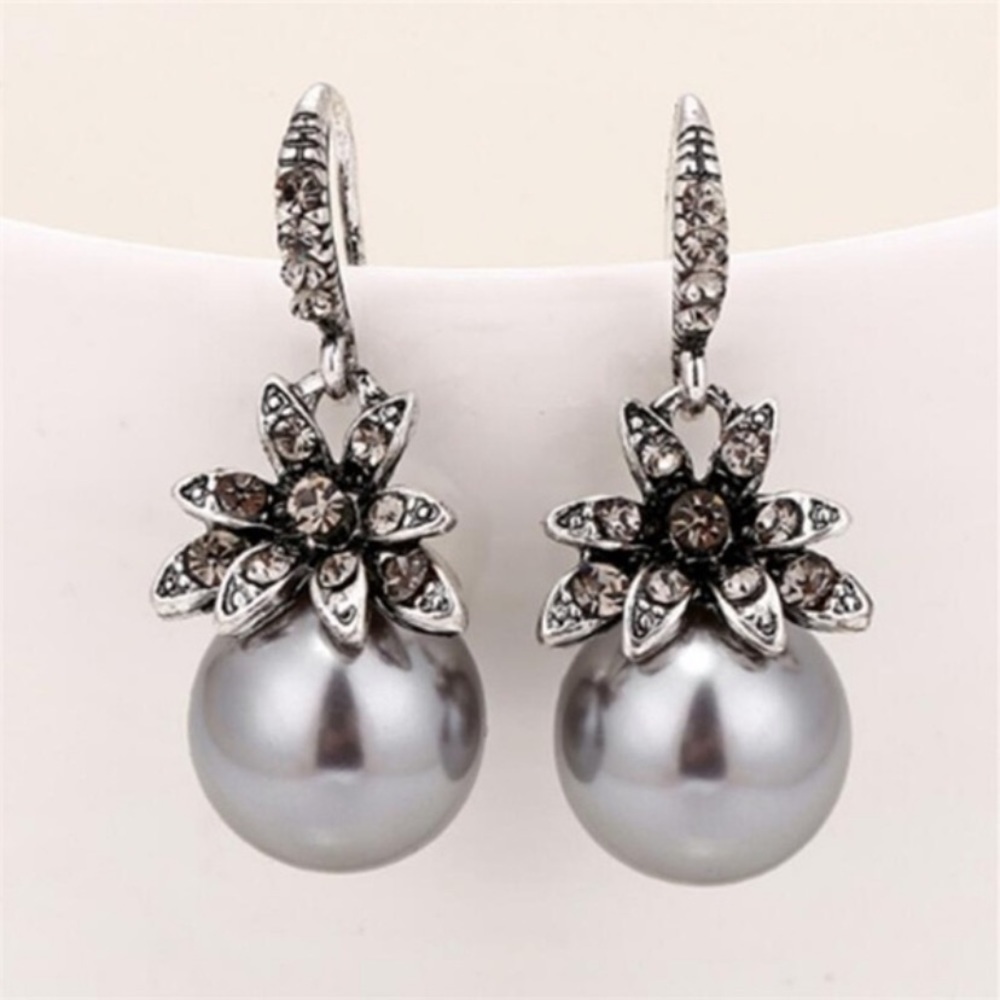 Dainty Pearl drop party earrings